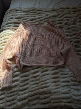 Francesca's Collections Blush Pink Chunky Cropped Off the Shoulder Sweater